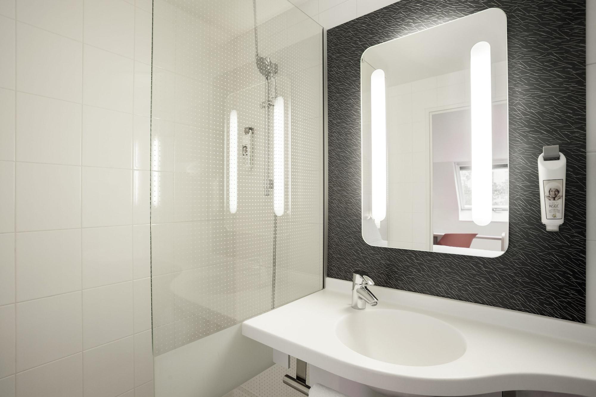 B&B Hotel Orly Rungis Aeroport 3 Etoiles Екстериор снимка