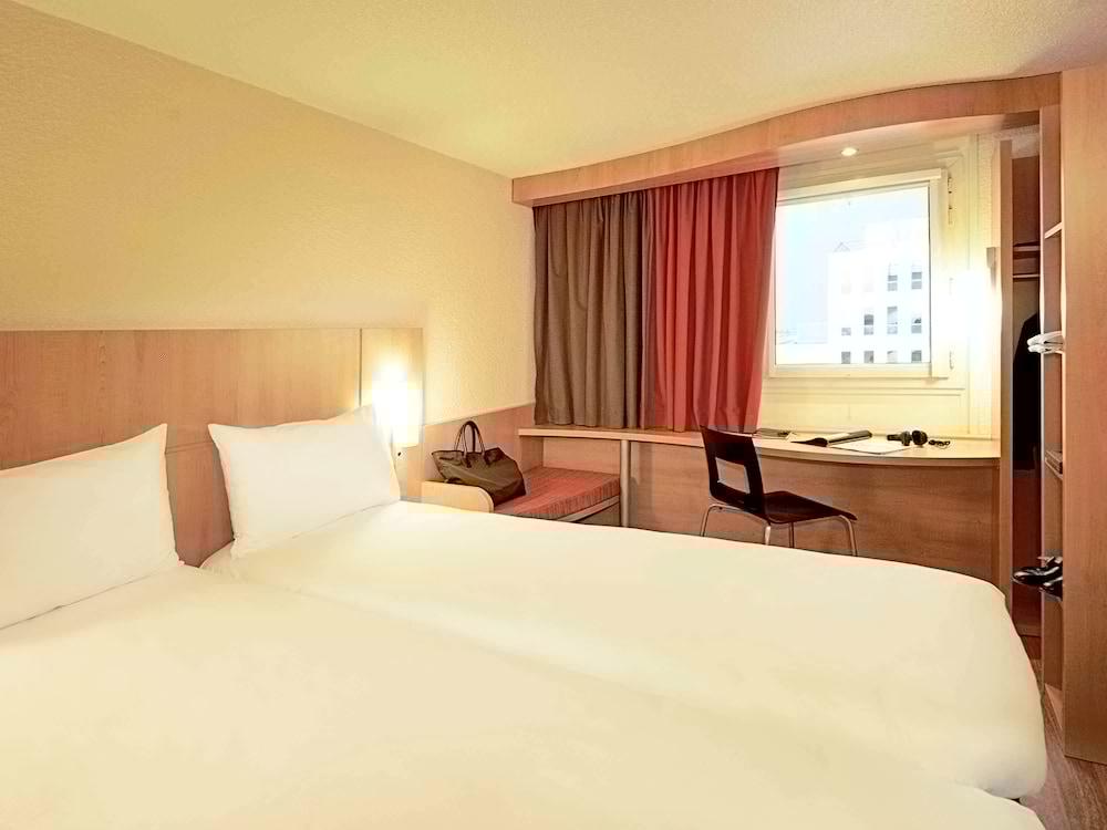 B&B Hotel Orly Rungis Aeroport 3 Etoiles Екстериор снимка