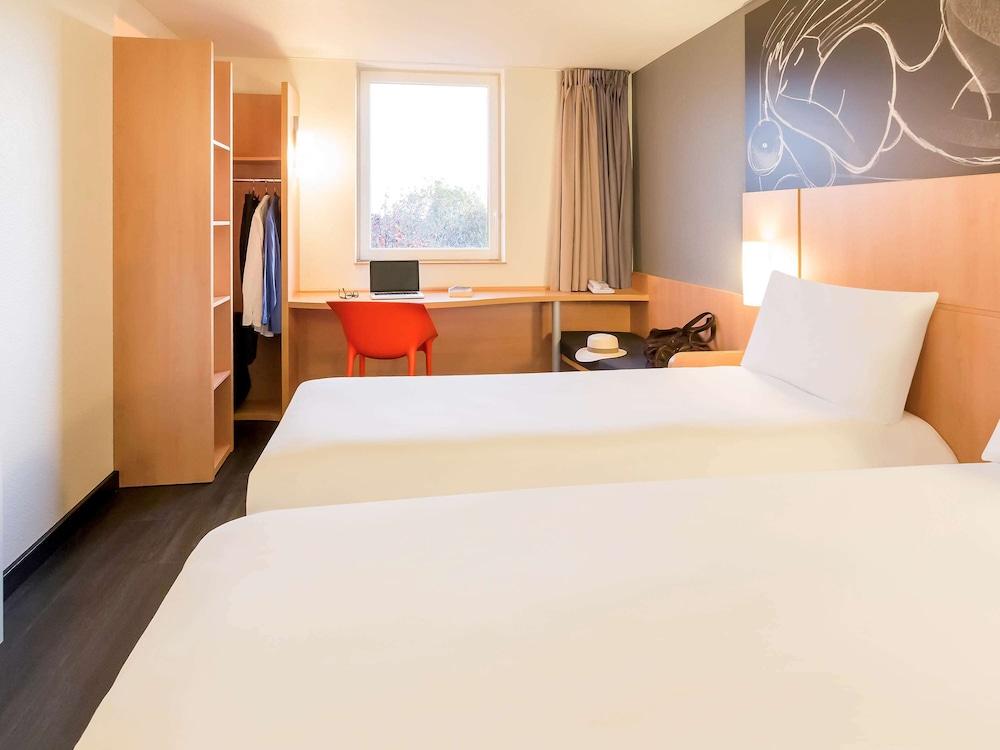 B&B Hotel Orly Rungis Aeroport 3 Etoiles Екстериор снимка